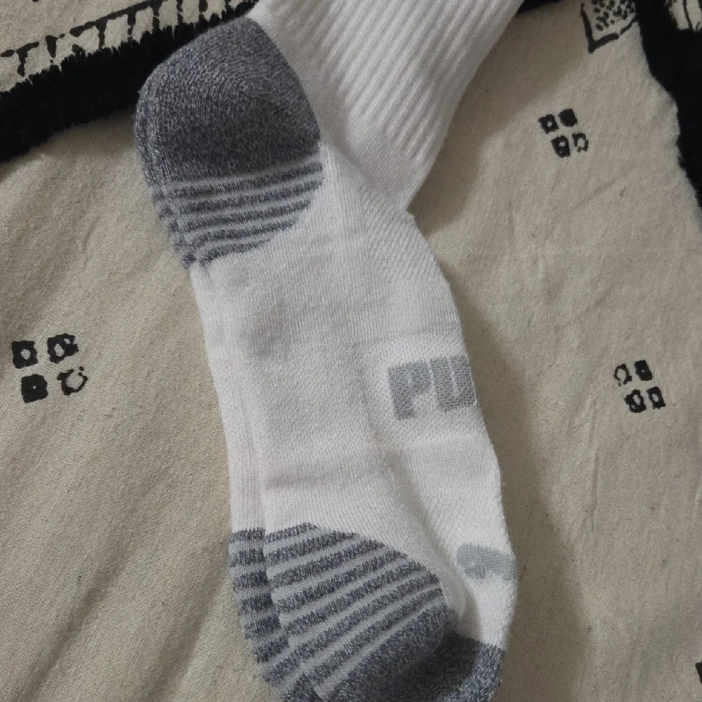 Puma Men's White and Gray Athletic Crew Socks